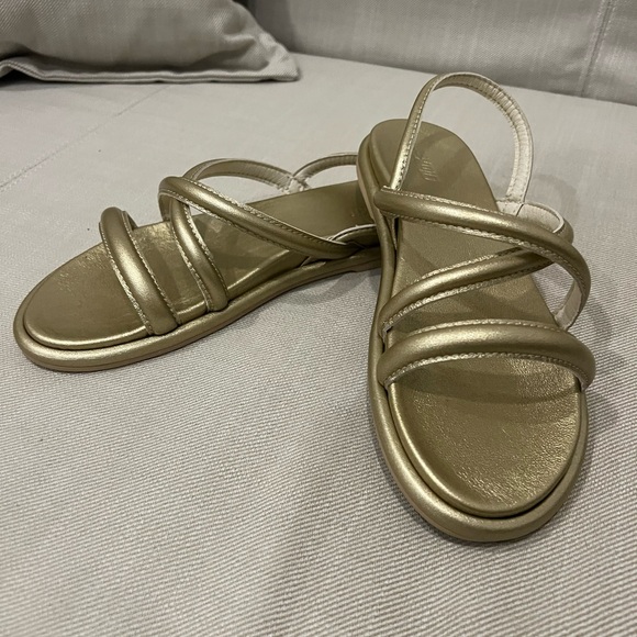 Olukai Tiare Gold Women's Sandals - Picture 3 of 4